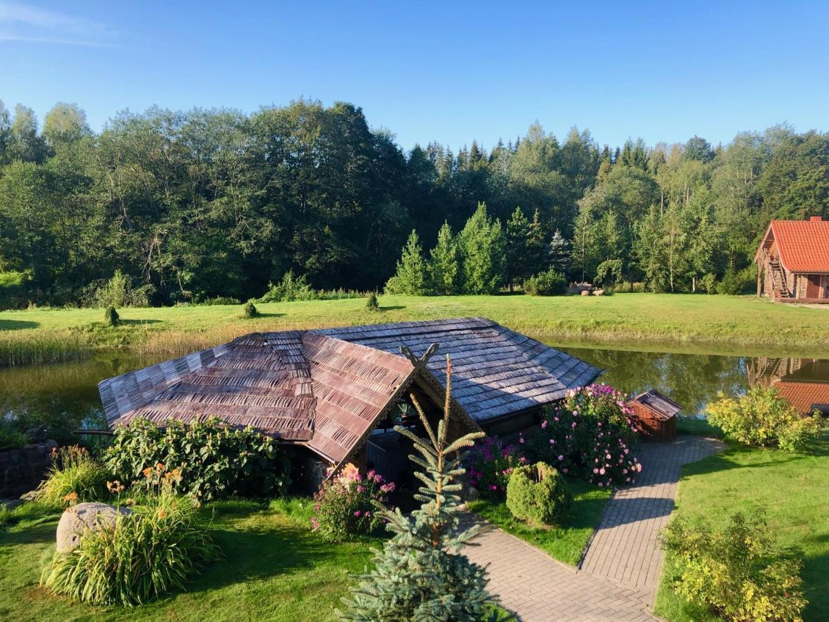 Jurvinge Hotel Zadvainai Buitenkant foto